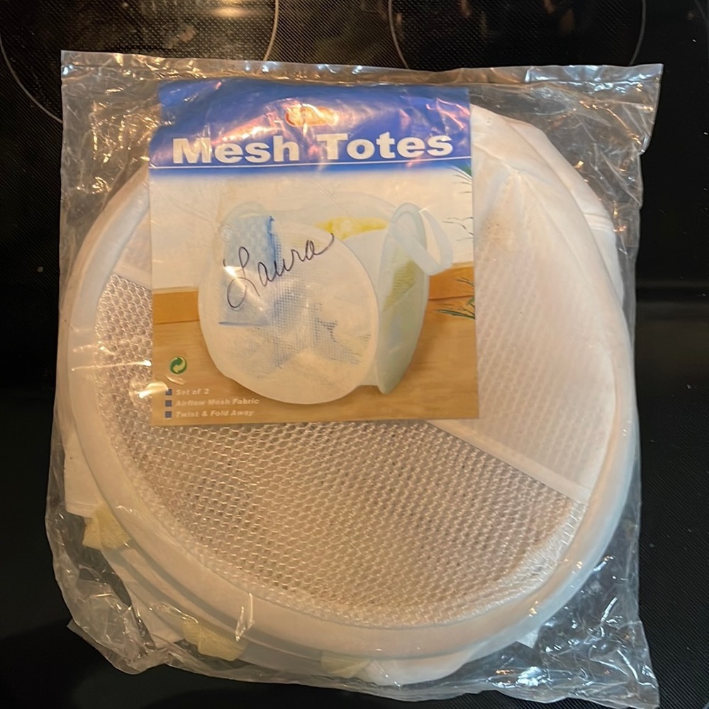 Mesh totes